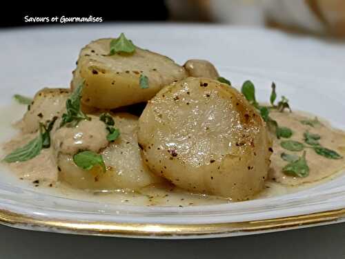 Coquilles St-Jacques sautées, sauce au fois gras. Recette très facile.