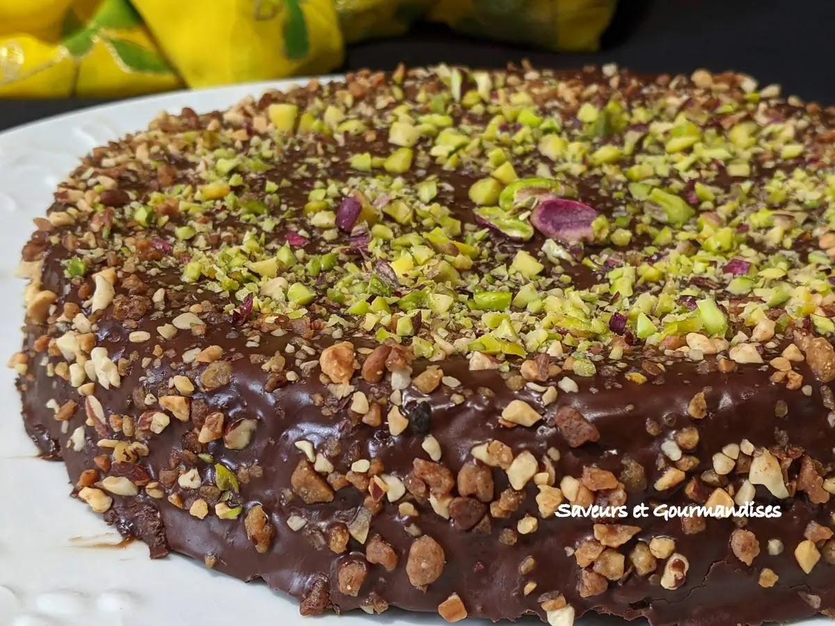 Fondant tout chocolat avec glaçage croquant