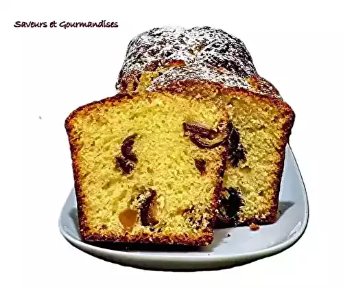 Gâteau au yaourt aux dattes