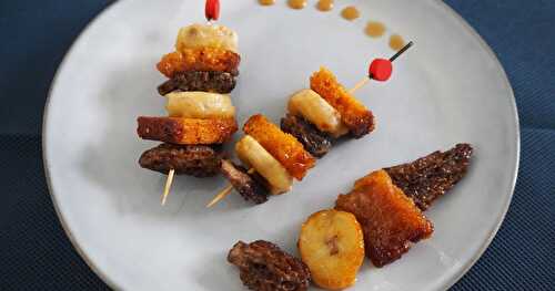 BROCHETTES DE BANANES AUX MORILLES ET PAIN D’ÉPICE 