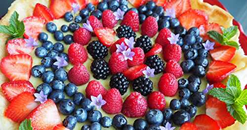 TARTE AUX FRUITS ROUGES ET SA CRÈME PISTACHÉE