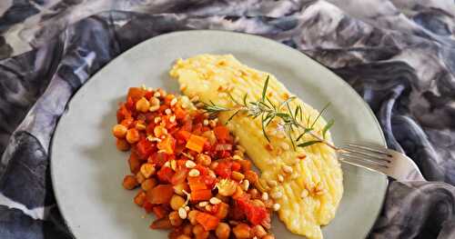 RAGOÛT VÉGÉTAL ET POLENTA CRÉMEUSE