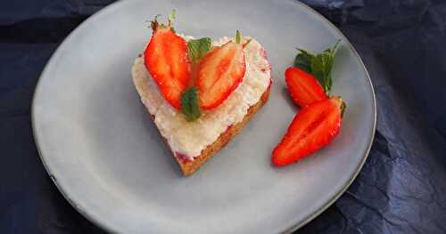 CHEESE-CAKE VÉGÉTAL COCO-FRAISE