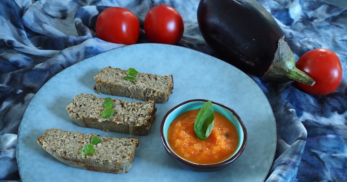 CAKE D’AUBERGINES ET COULIS DE TOMATES