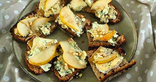 TARTINES DE POIRES GRATINÉES AU BLEU D’AUVERGNE