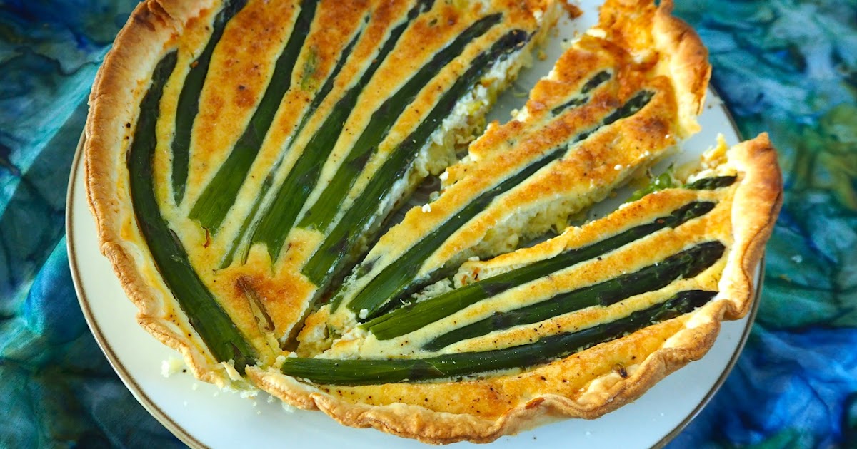 TARTE AUX ASPERGES VERTES ET OIGNONS 