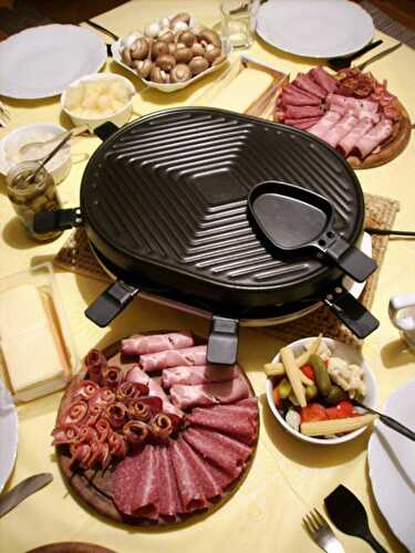 Appareil à raclette : lequel choisir pour une soirée réussie ?