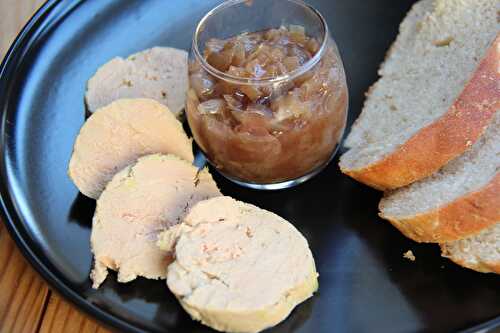 Foie gras maison, confiture d’oignons