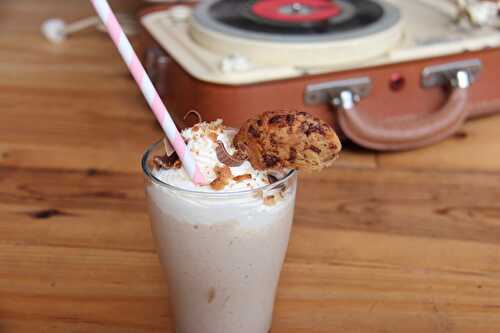 Milkshake ultra gourmand aux cookies – YouTube Deux guignols en cuisine