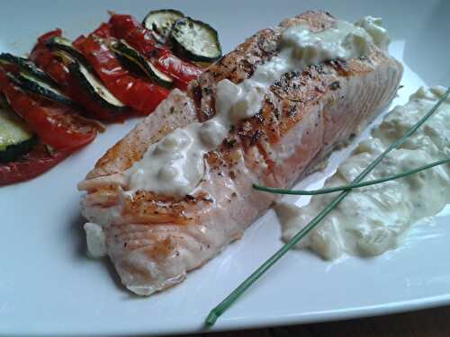 Saumon à la fondue de Fenouil et écailles de légumes