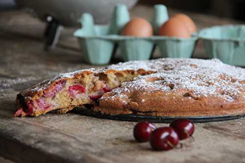 [Tuto] gâteau grand-mère aux cerises, amandes et cannelle