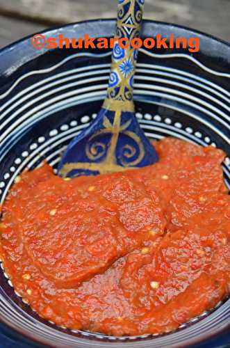 Ajvar salata ou tapenade de poivrons et aubergines à la serbe