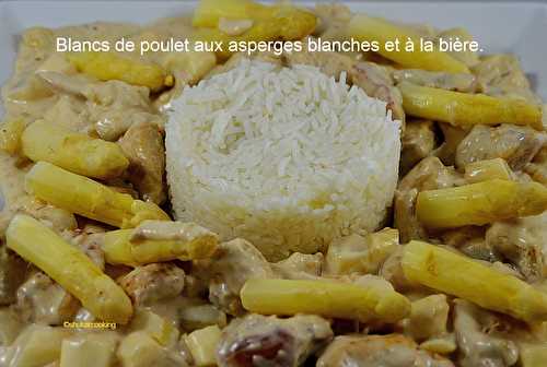 Blancs de poulet aux asperges blanches et à la bière