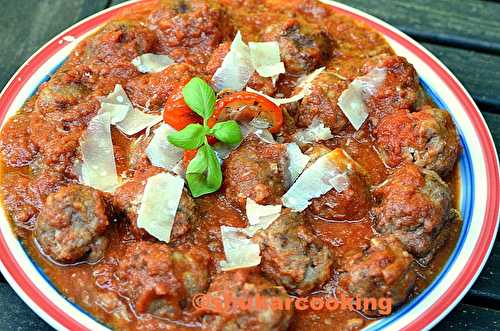 Boulettes de bœuf au parmesan, basilic et tomates confites