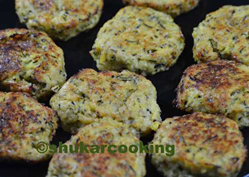 Boulettes de courgettes, feta, amande & basilic