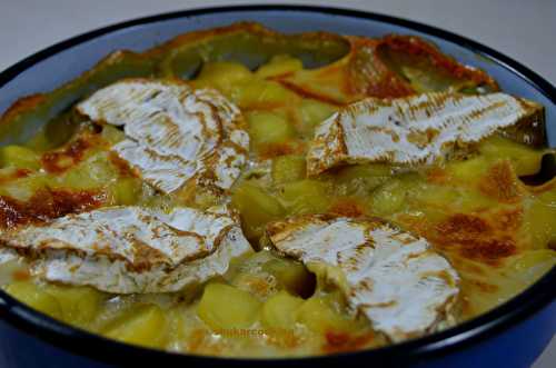 Camembert rôti aux pommes de terre