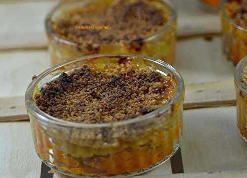 Crumble d’abricots très murs aux amandes