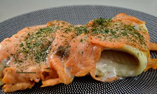 Filet de lingue enveloppé dans du saumon fumé