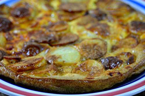 Frittata de pomme de terre et chorizo, comme une tortilla de patatas cuite au four