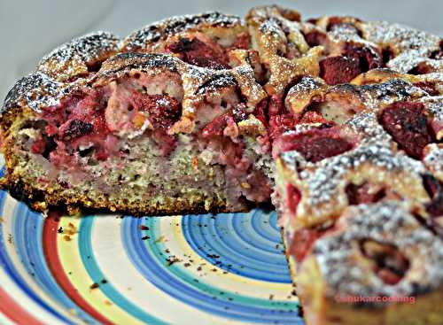 Gâteau aux fraises et framboises