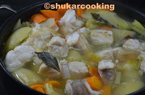 Pot-au-feu de lotte aux carottes et poireaux