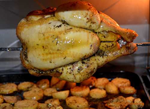 Poulet rôti à la broche et ses petites pommes de terre