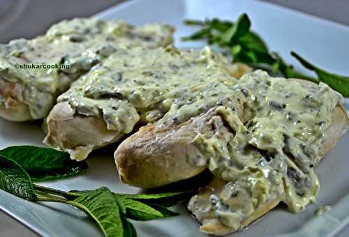 Poulet vapeur à la crème de sauge