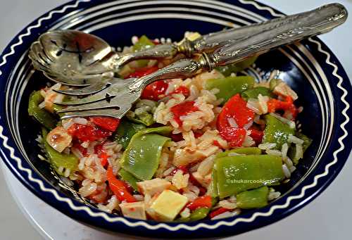 Salade de poulet, poivrons grillés, cocos plats et riz