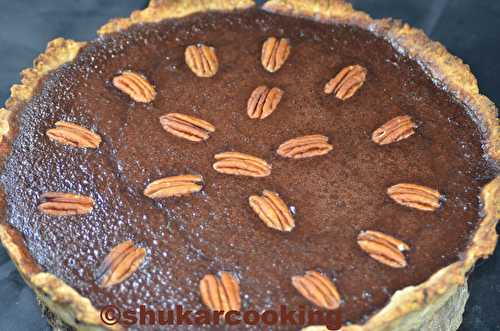 Tarte au chocolat, noix et fève tonka