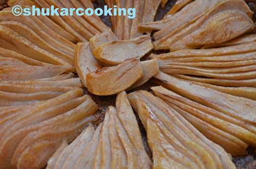 Tarte aux poires sur lit de pistache noisette - Shukar Cooking
