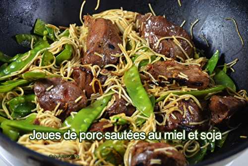 Joues de porc sautées au miel et soja