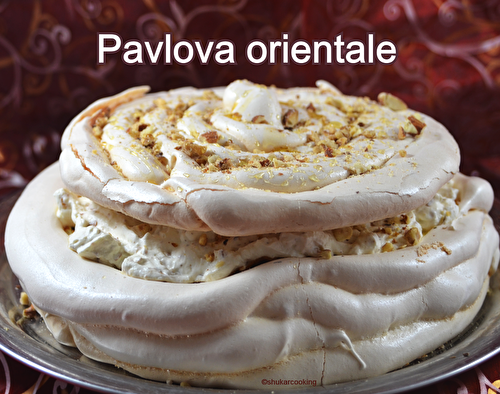 Pavlova orientale pour le Noël orthodoxe