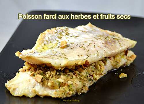 Poisson farci aux herbes et fruits secs