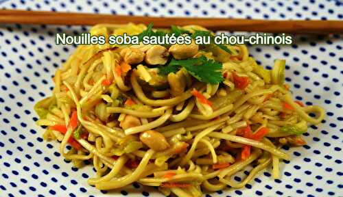 Nouilles soba sautées au chou-chinois