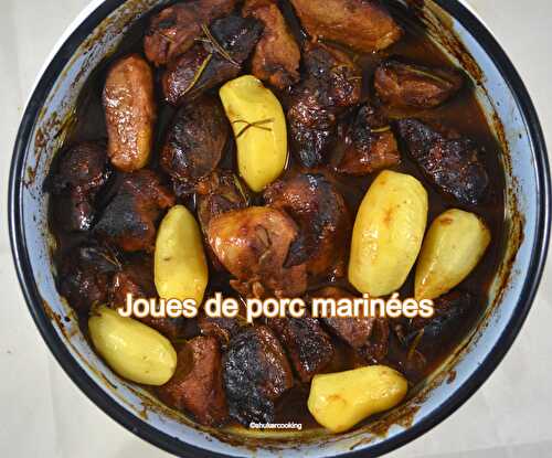 Joues de porc marinées