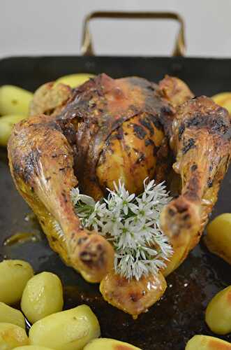 Poulet rôti farci à l’ail des ours