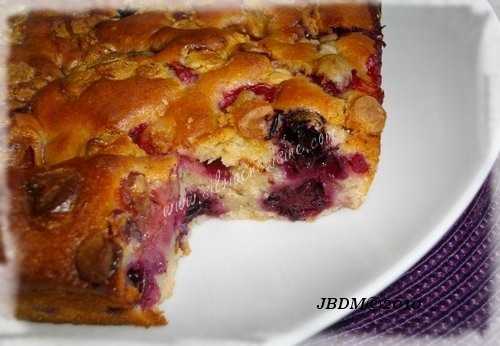 Gâteau Moelleux Fruits Rouges & Chocolat Blanc