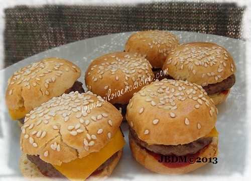 Mini Cheeseburgers