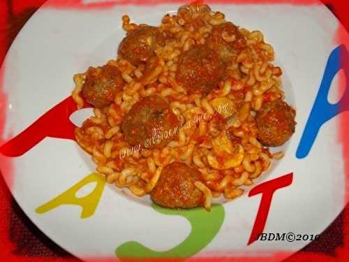 Pâtes Fusilli Lunghi & Polpette di carne (Italie)