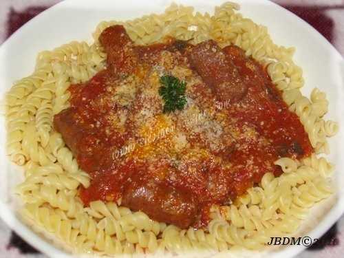 Pâtes Fusilli & Merguez à la Sauce Orientale