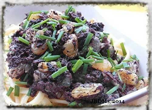 Pâtes Linguine au Boudin Noir & Raisins Dorés