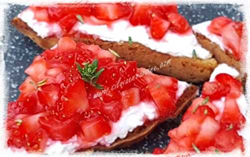 Tartines de Chèvre Frais & Fraises