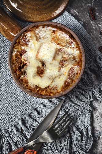 Soupe à l'oignon au fromage à raclette - Simplement Frais