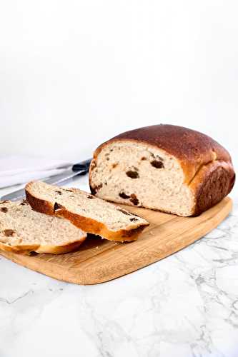 Pain au levain et aux raisins vegan - Simplement Frais