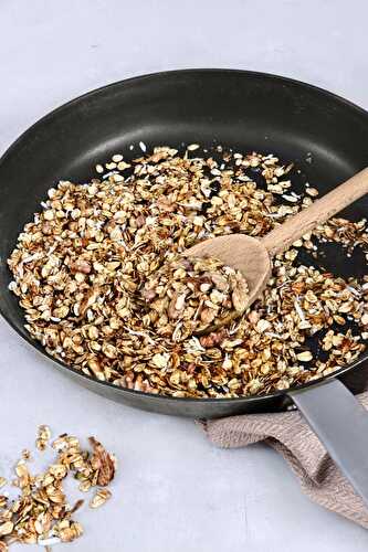 Granola aux noix à la poêle - Simplement Frais