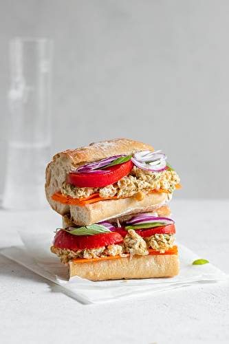 Sandwich aux pois chiches vegan
