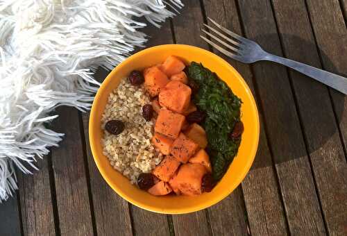 Buddha Bowl végétarien patate douce, boulgour et épinards