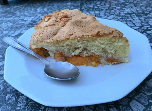 Gateau aérien aux abricots