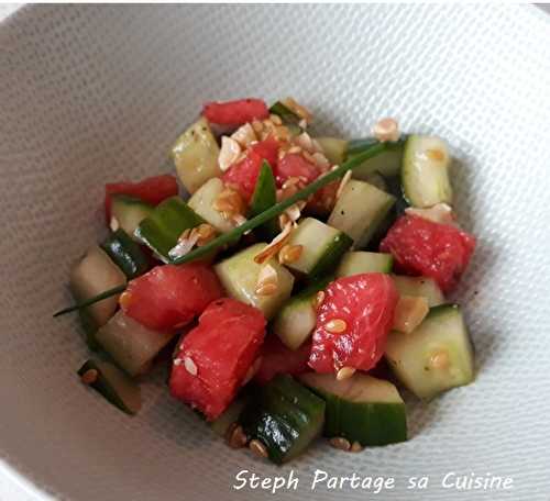 Salade de concombre, pastèque et vinaigrette balsamique