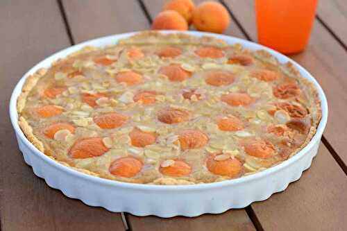 Tarte rustique abricots noisettes